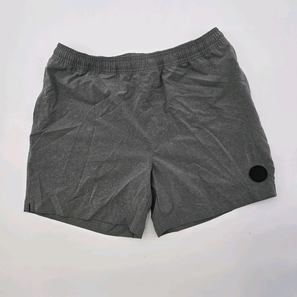 Chubbies Shorts Mens Large 5.5 Inch Gray Gym Swim Unlined Hybrid Amphibious